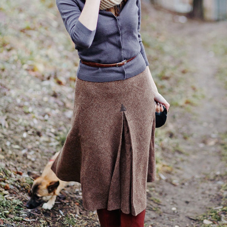 1960's Style Vintage High Waist Skirt in Brown