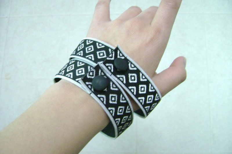 Art Deco Sleeve Garters (black and silver)