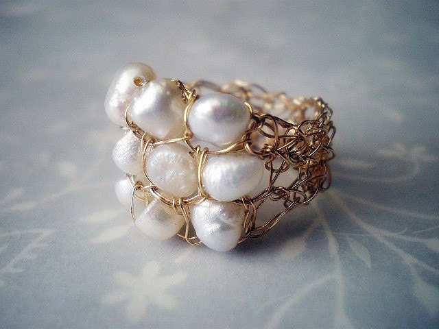 Crochet gold filled wire ring, crochet pearls ring