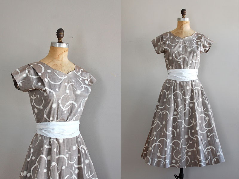 vintage 1950s dress / The Lunar Phases
