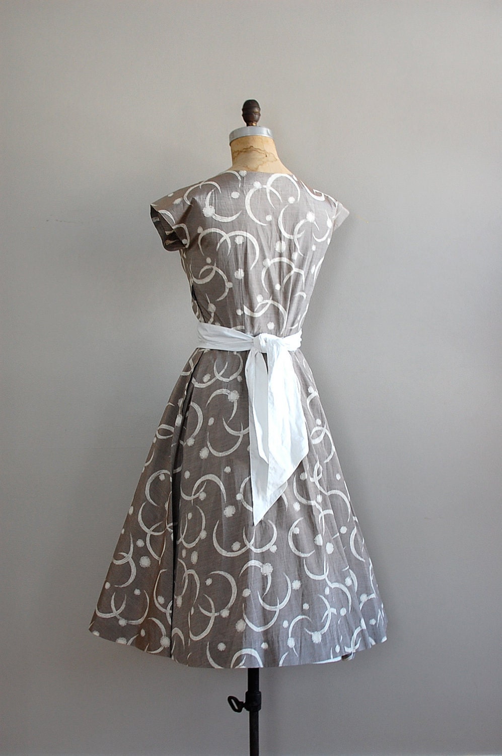 vintage 1950s dress / The Lunar Phases