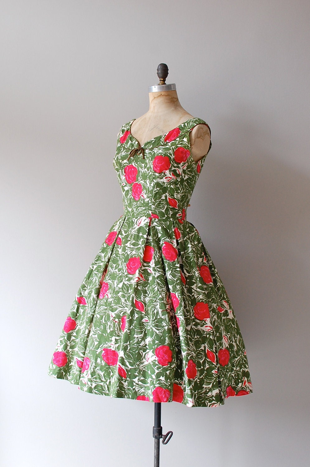 1950s dress / floral print 50s dress / Les Arts Florissants