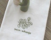 Personalized Napkins - Off White Linen and with Green Leaves, Dinner Napkins Set of 4, Embroidered Napkin, Cloth Napkins, Table Linen