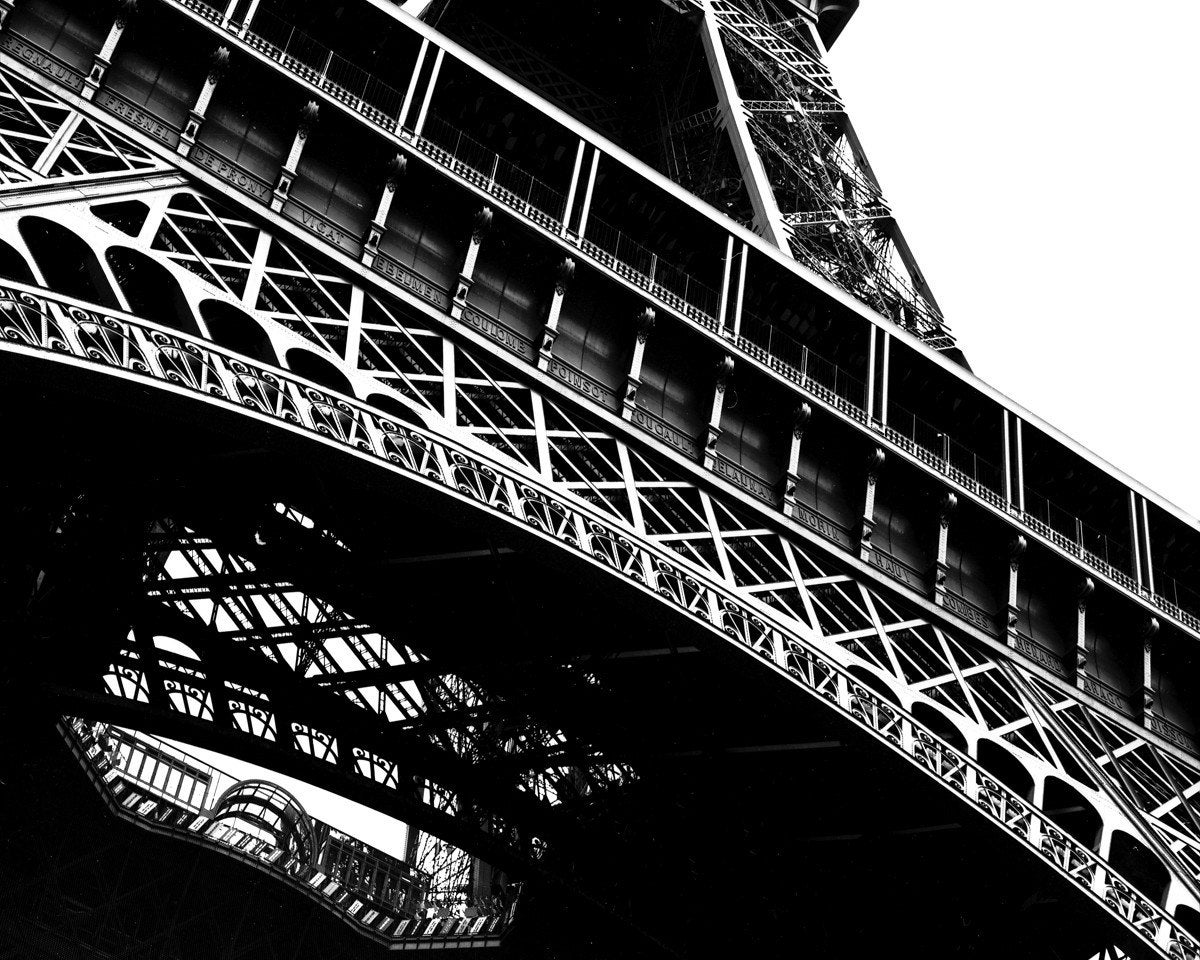 EIFFEL TOWER PARIS FRANCE 8X10 BLACK AND WHITE PHOTOGRAPH 