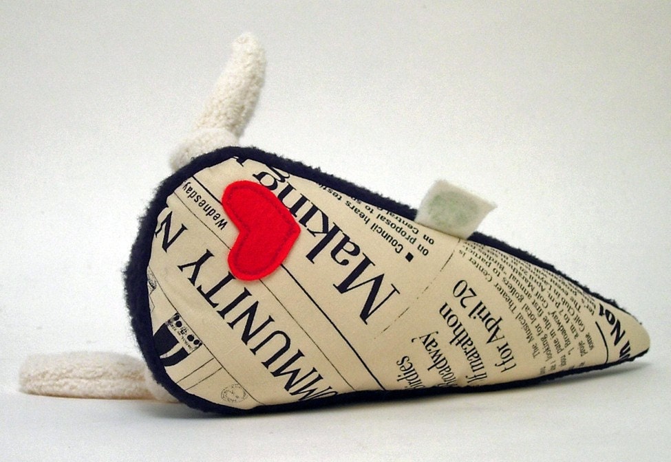 Newsworthy Slug Lovey