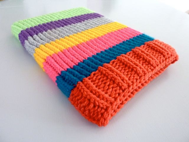 Hand Knitted laptop sleeve Macbook 13 inch pink green yellow purple grey orange petrol