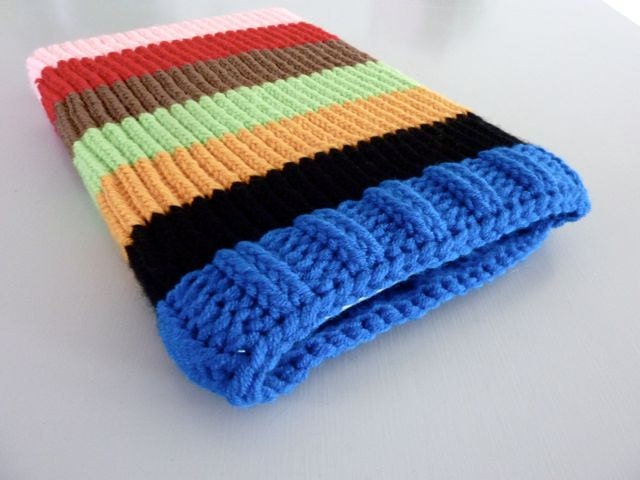 Knitted Laptop sleeve Macbook sleeve 13 inch pink brown green red blue black