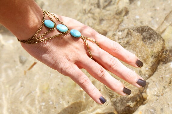 Slave Bracelet Hipster Bronze Chain Bohemian Three Turquoise Beads Triangle Hand Jewelry Piece