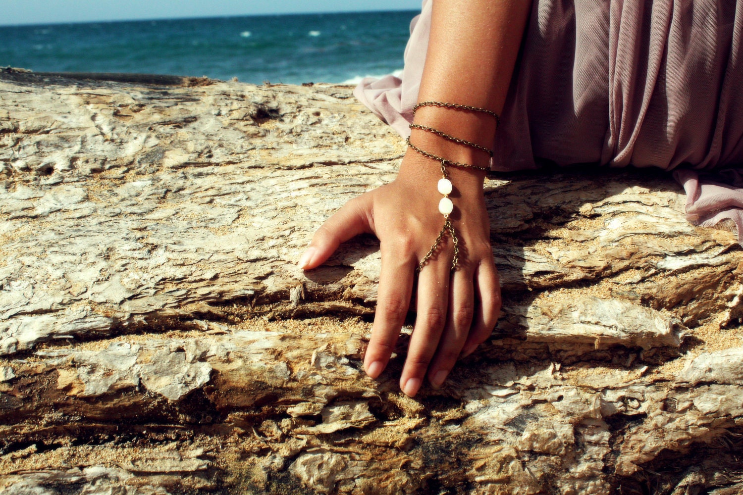 Slave Bracelet Hand Bracelet Piece Hipster Bronze Chain Boho Bohemian White Mother Pearl Bead Three Chain Hand Ring Jewelry