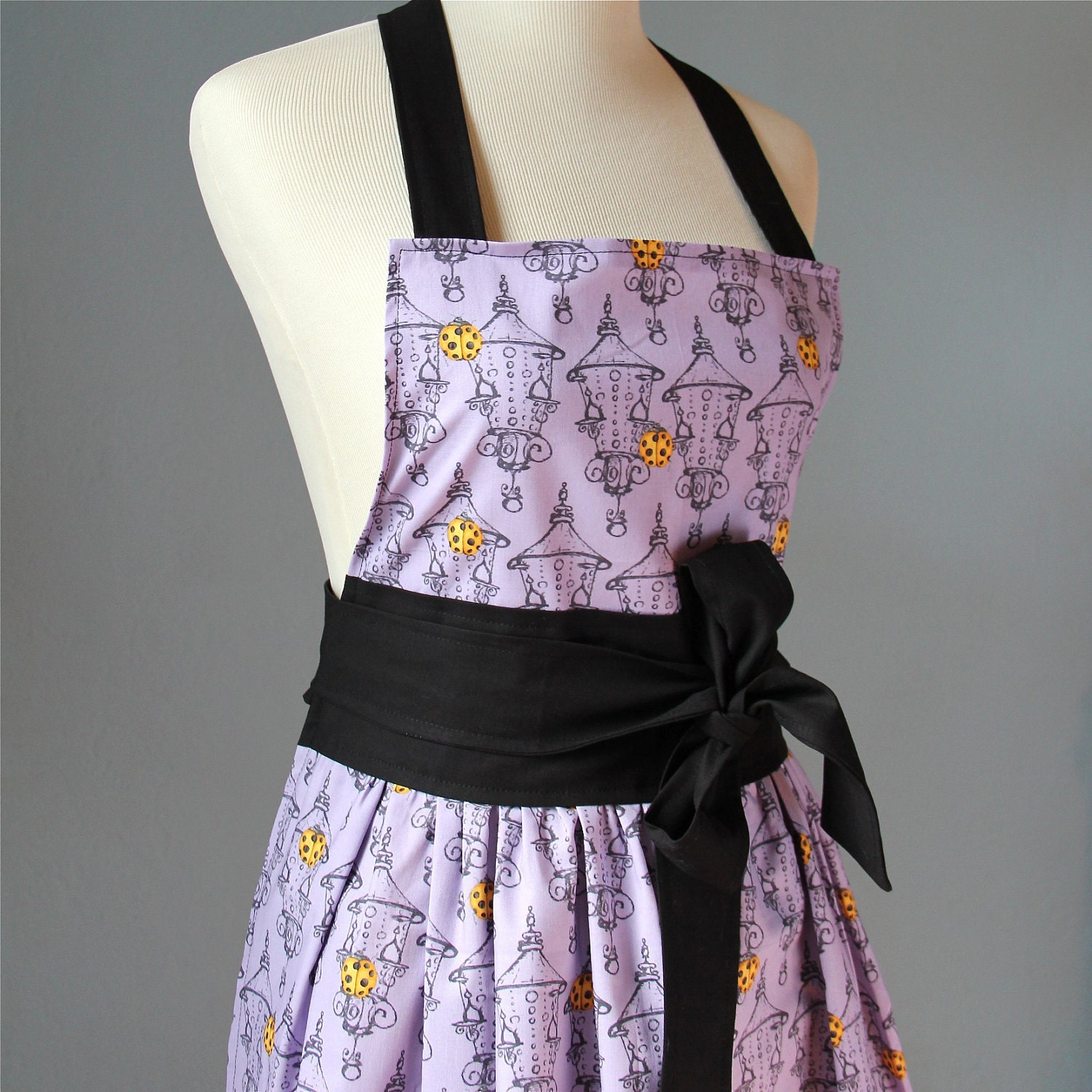 SALE 50% off - Full Apron for Women with Tina Givens Fabric