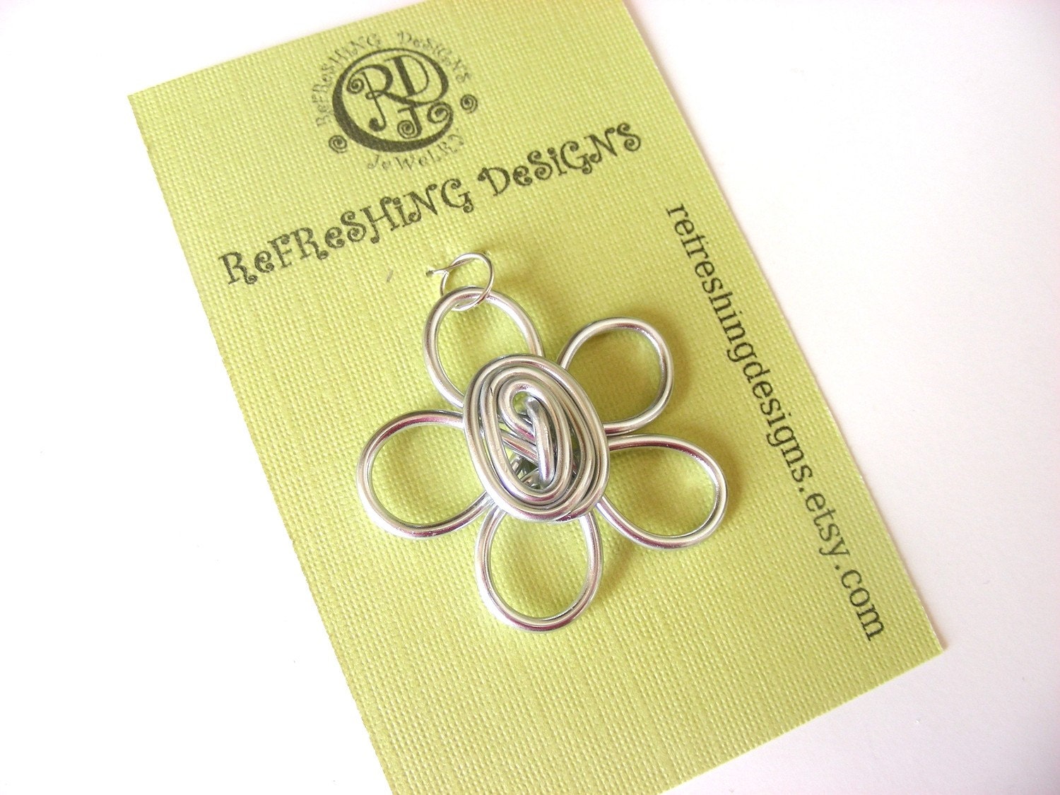 Daisy Pendant - Choose your Color and Size