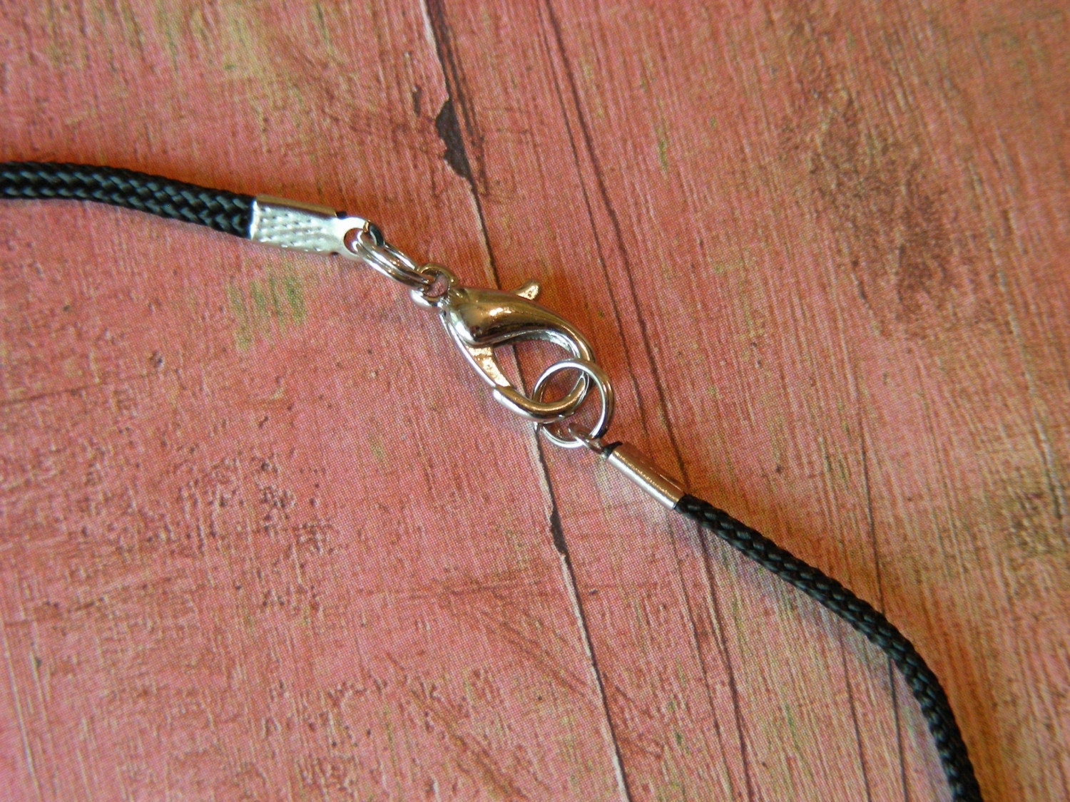 Fleur de Lis - Hammered Wire Necklace - Choose Your Own Color