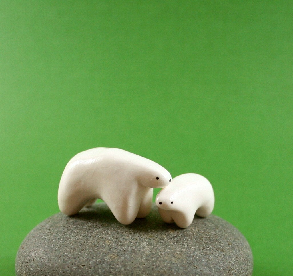 Mommy And Baby Polar Bear Set - Hand Sculpted Miniature Polymer Clay Animal