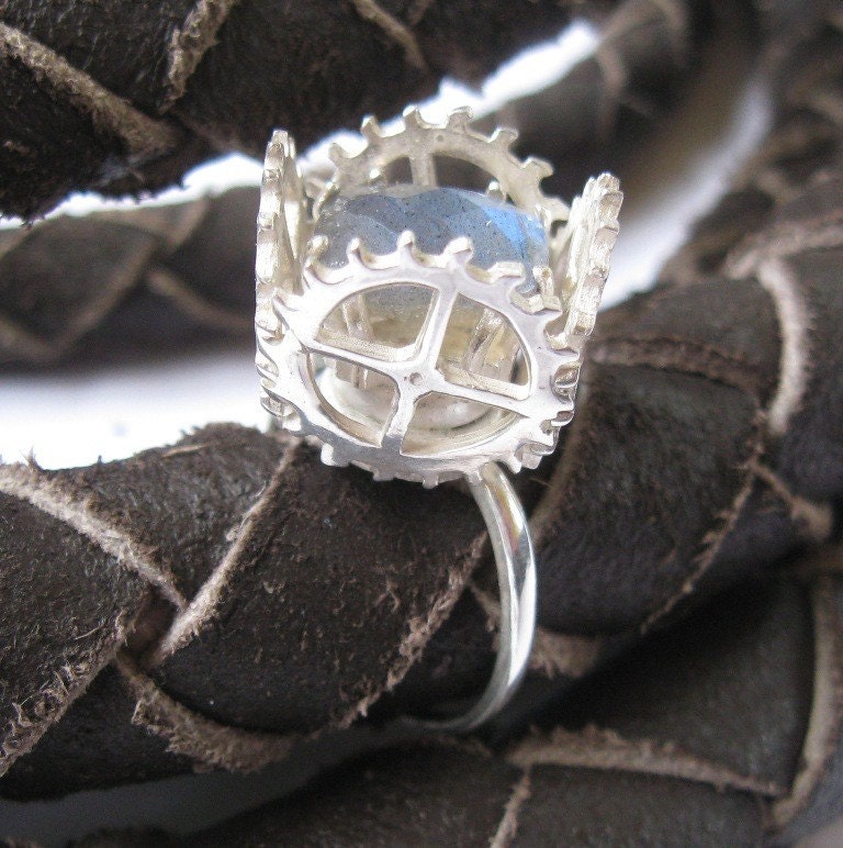 Steampunk Gear Ring in Labradorite and Sterling Silver