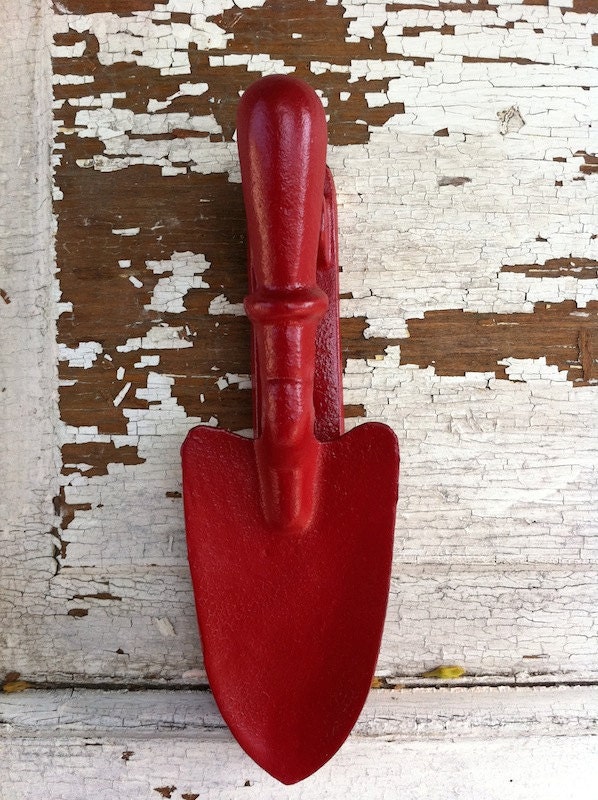 Farmhouse Red Cast Iron Door Knocker Spade