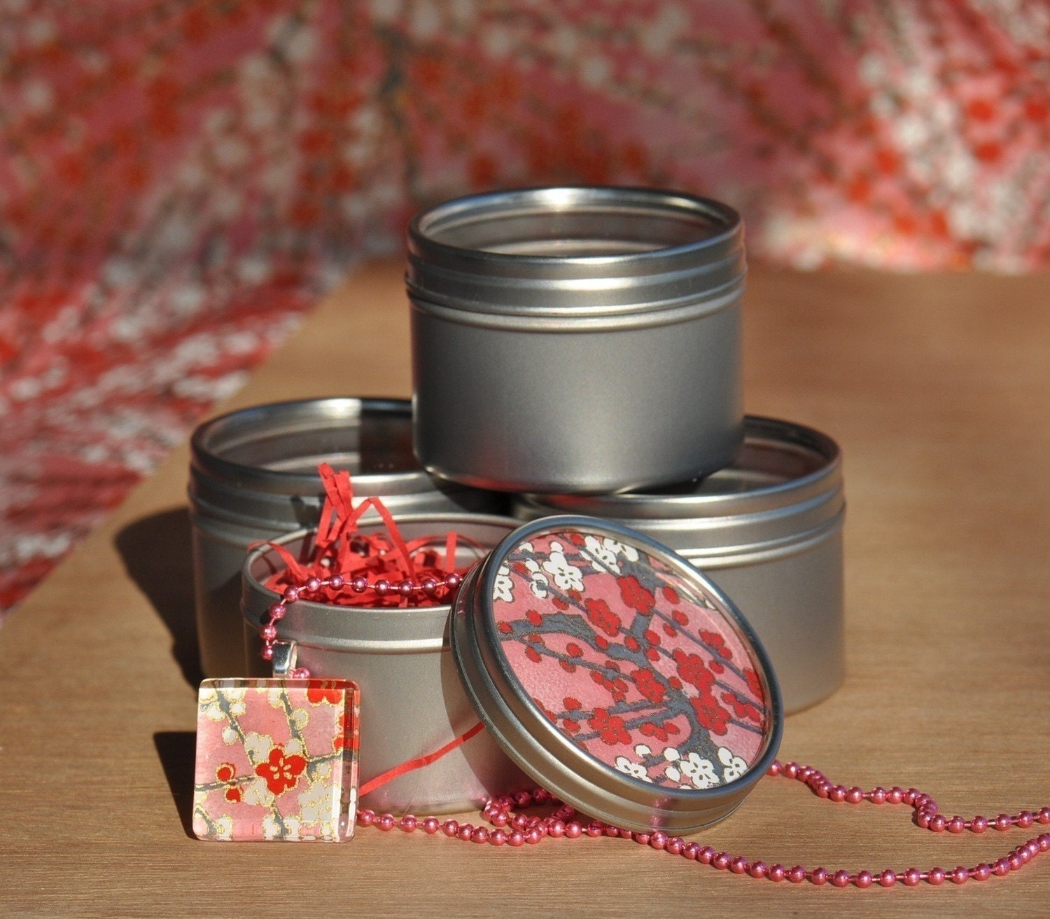 50 Round Blank Metal Tins, Great Gift Tins for your Pendants and Magnets (17-96-170)