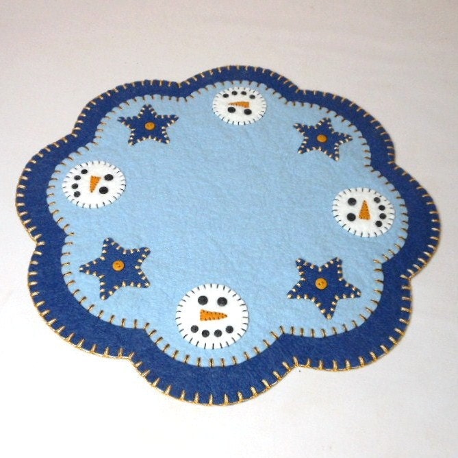 Christmas Snowman & Star Design Penny Rug Style Tree, Candle or Table Mat - 15.5 Inches