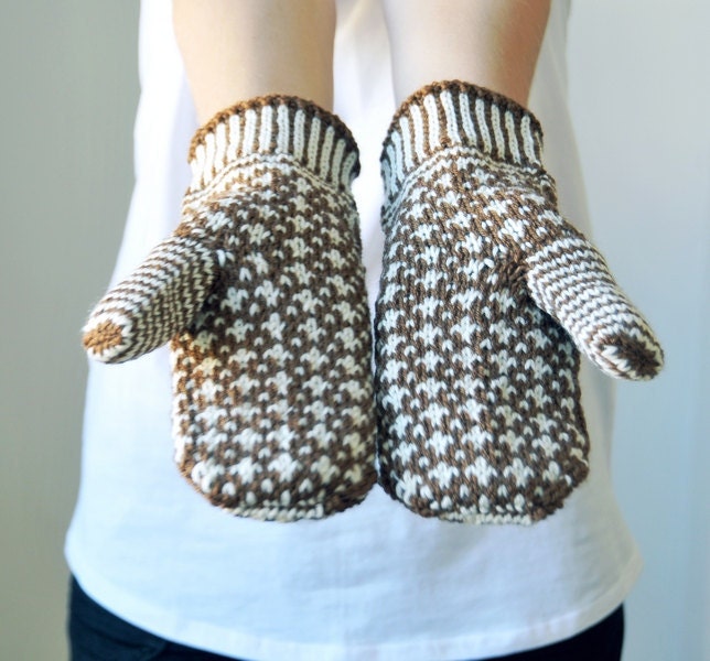 Snowflake Wool Mittens