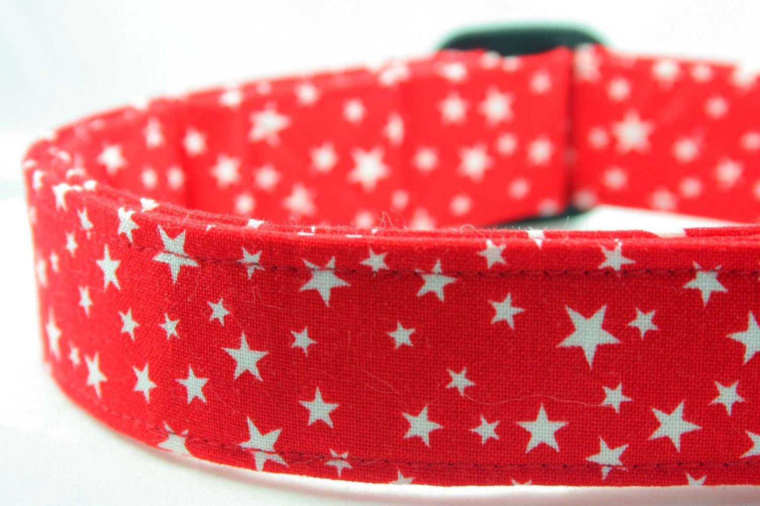 Dog Collar - Red and White Star Print