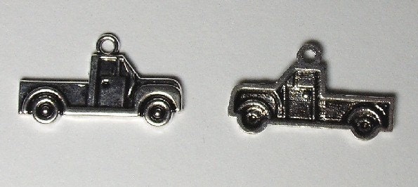 5 Pcs Antique Silver Lorry Charm Pendants
