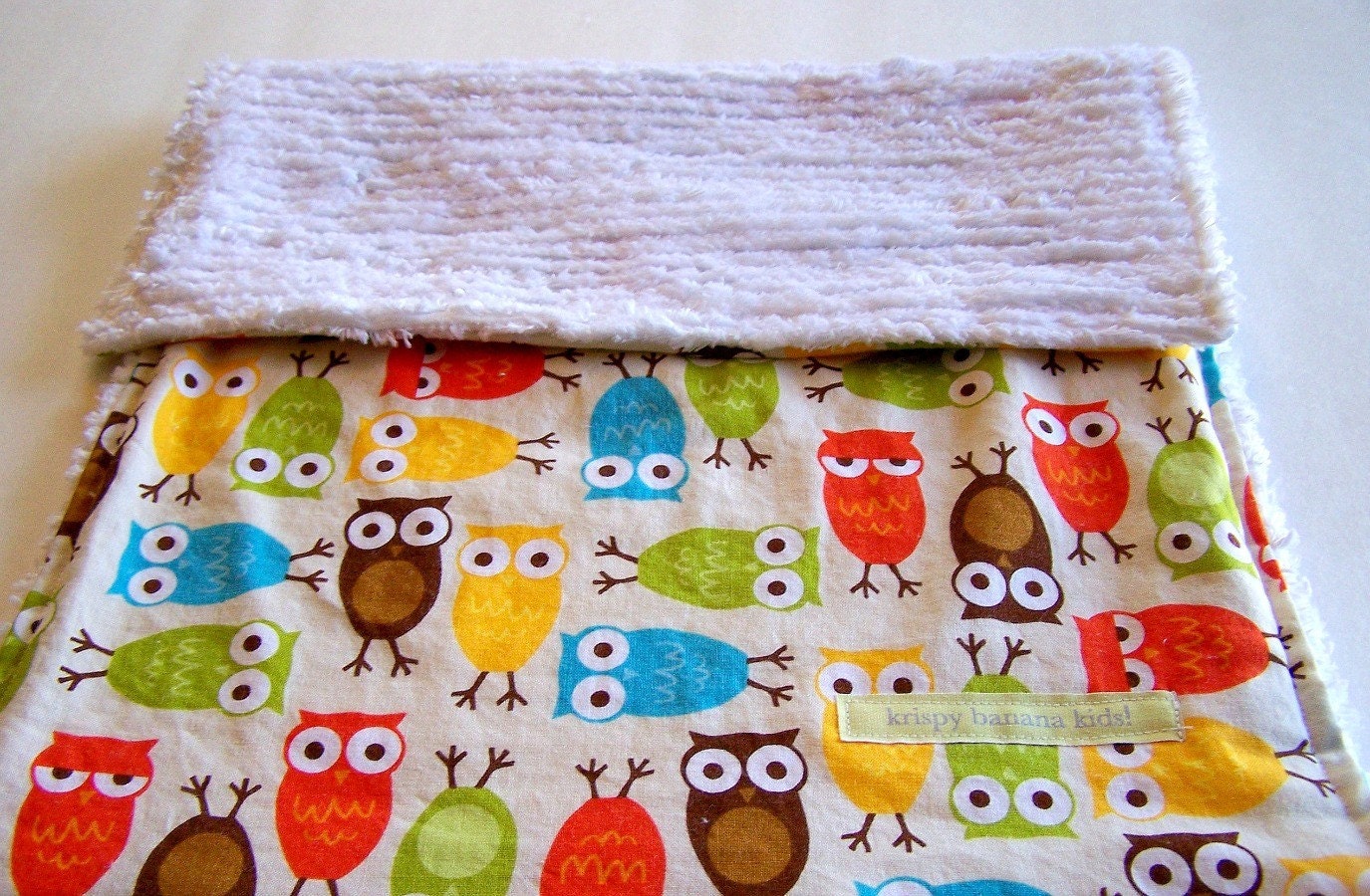 Trendy Urban Zoologie Owl Burpcloth