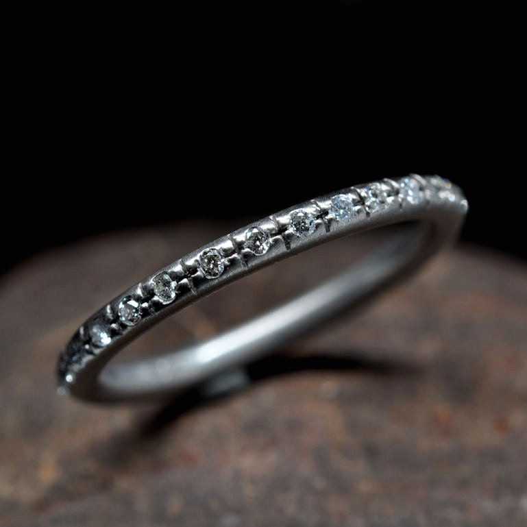 Diamond pave band - 18k palladium white gold