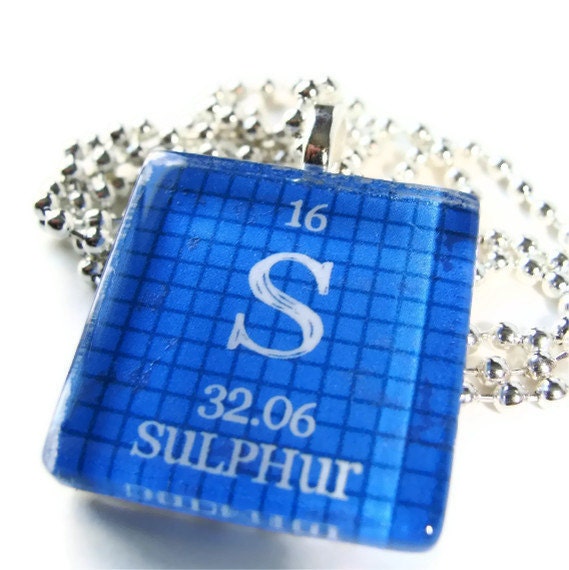 Science Jewelry Chemistry Sulphur Glass Periodic Table Necklace - Blue