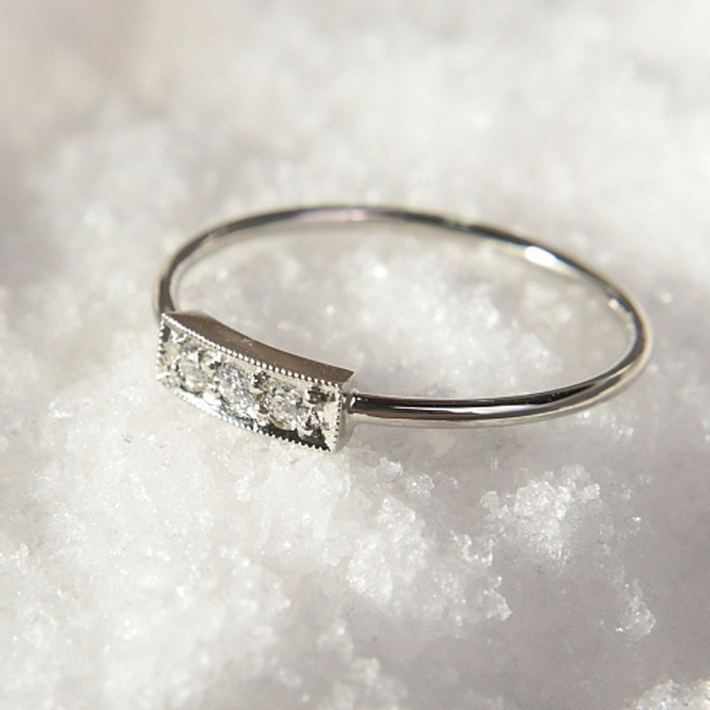 18K White Gold Svea