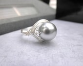 Wire Wrapped Ring. To Order - Swarovski Pearl, Light Grey, Grey, Gray, Bright, Anillo, Everyday, Simple, Cute, Classic, Romantic, Lovely