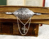 Long Winged Bat Brooch silver plate vampire