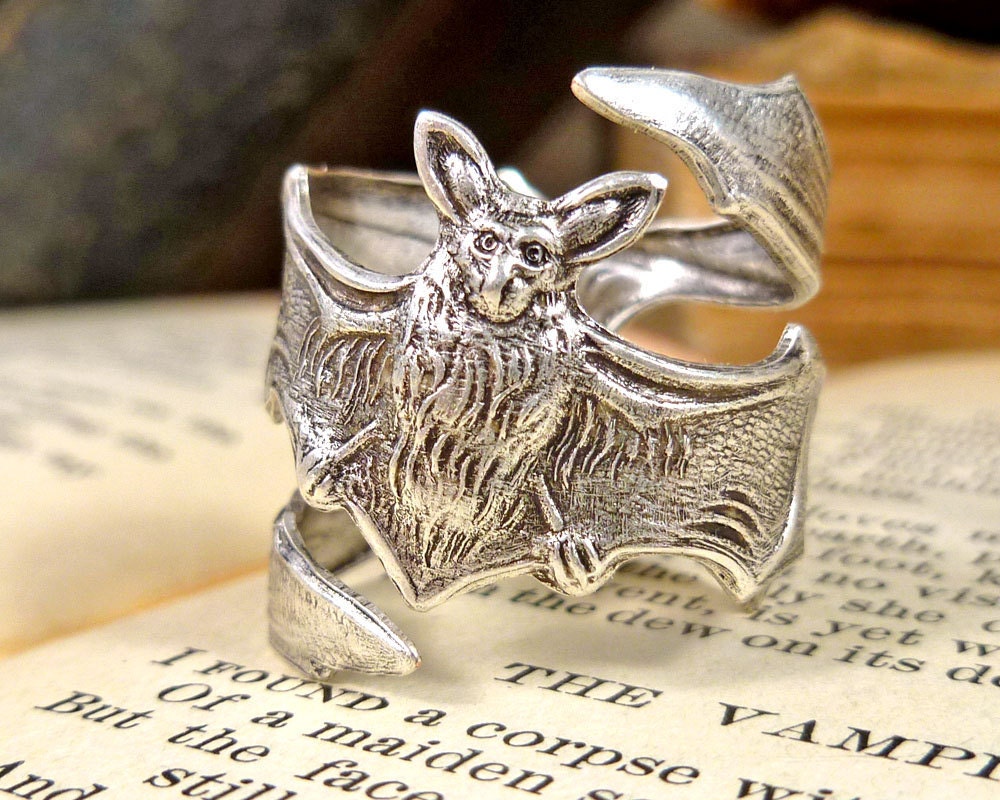 Bat Ring Vampire Ring Goth Jewelry Gothic Jewelry