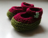 Hand Knitted Red and Green Baby Booties Mary Jane Christmas Santa Infant Toddler Newborn NB Handmade Custom Baby Shower Gift Frog
