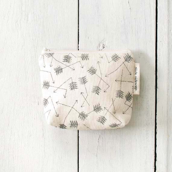 small cotton zip pouch - Broken Arrows