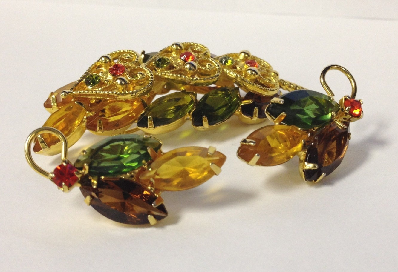 ON SALE SALE Gorgeous Vintage 50s/60s Juliana leaf rhinestone set D&E demi parue
