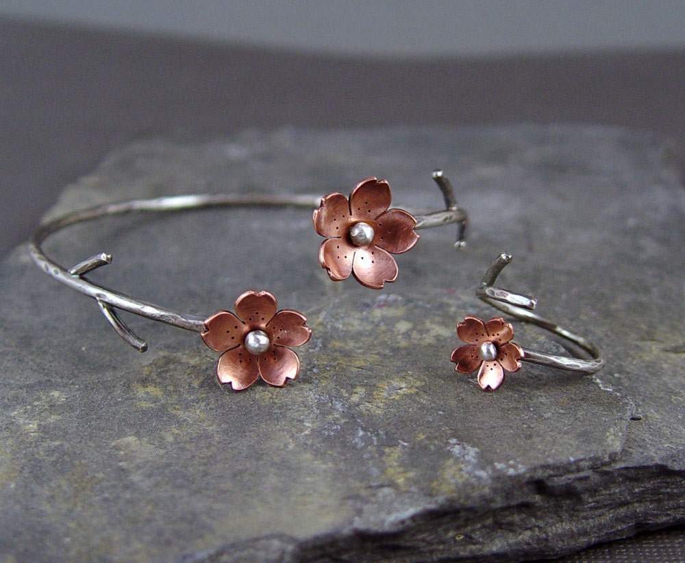 Cherry Blossom Flower Branch Cuff, 1 Sakura bracelet, Gifts For Mom, Spring Wedding Jewelry, Plum Blossom, Wedding Jewelry,