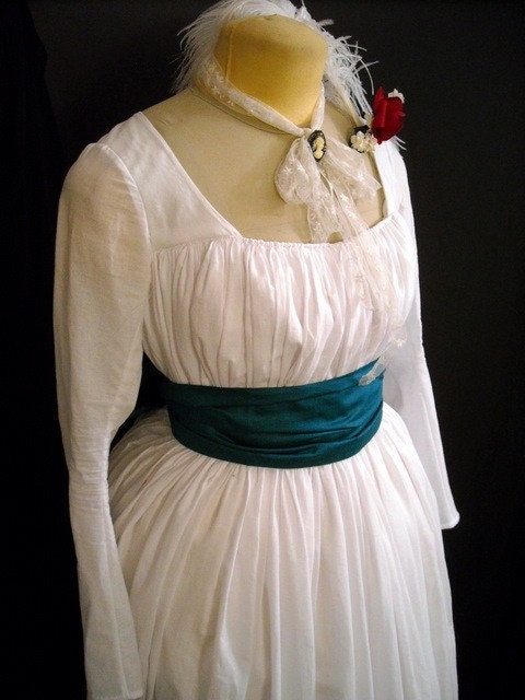 18th Century Chemise Gown A la Rein Marie Antoinette size SMALL