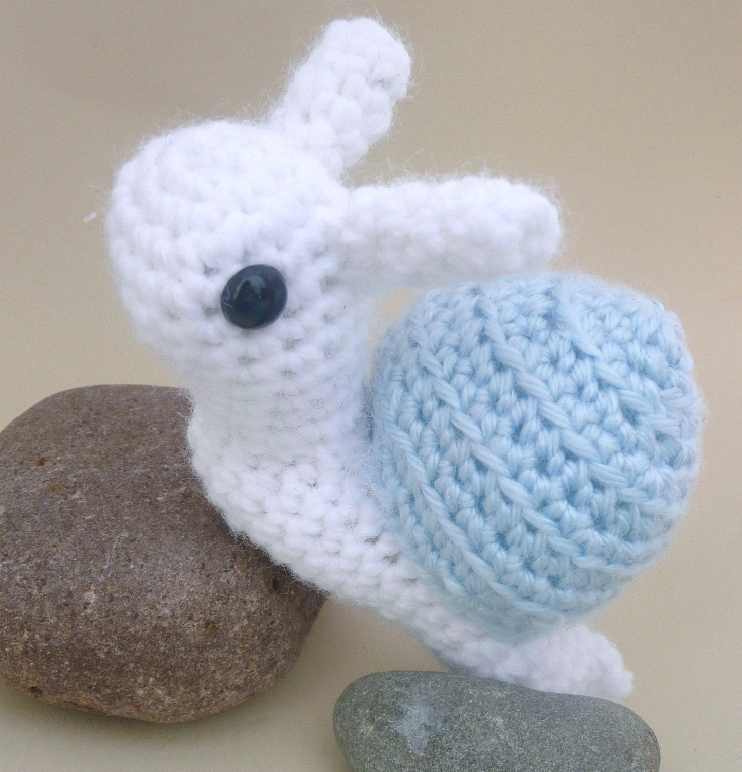Amigurumi Snail, Blue and White