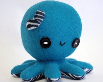 Blue Love octopus plush - 4"