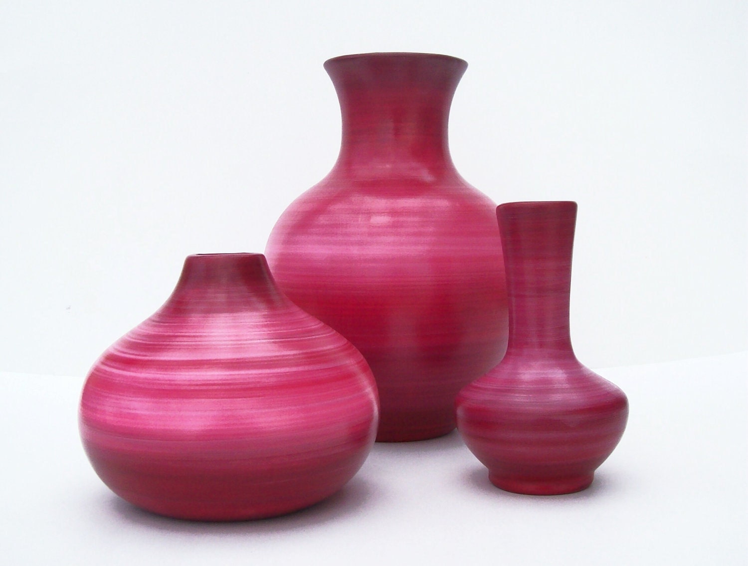 Scarlet Rose Ceramic Vase Set