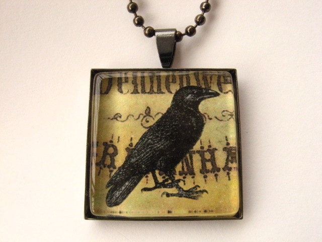 Raven Glass Pendant in Gunmetal Bezel