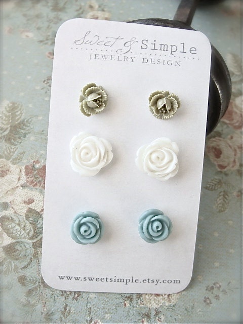 Flower cabochon post earring set.  Green white and turquoise studs.  Jewelry by Sweet and Simple.