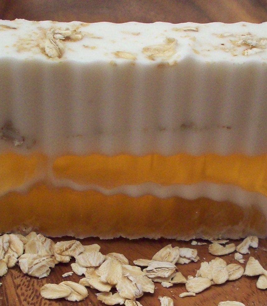 Oatmeal Honey Soap - Bath and Beauty