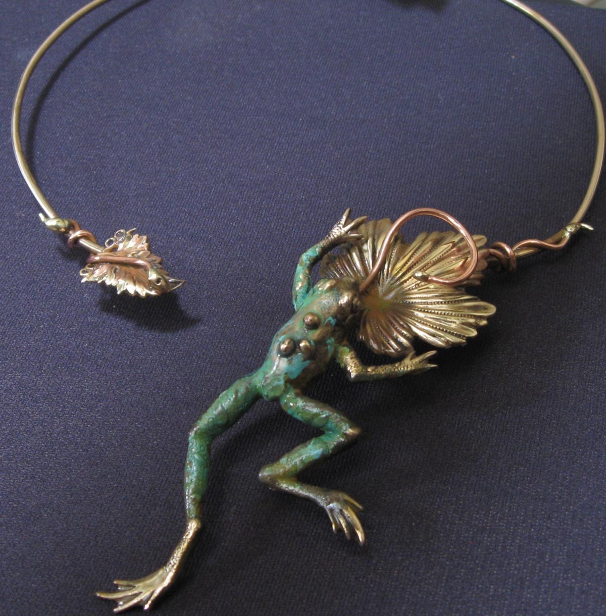 Frog choker necklace with leaves,patina