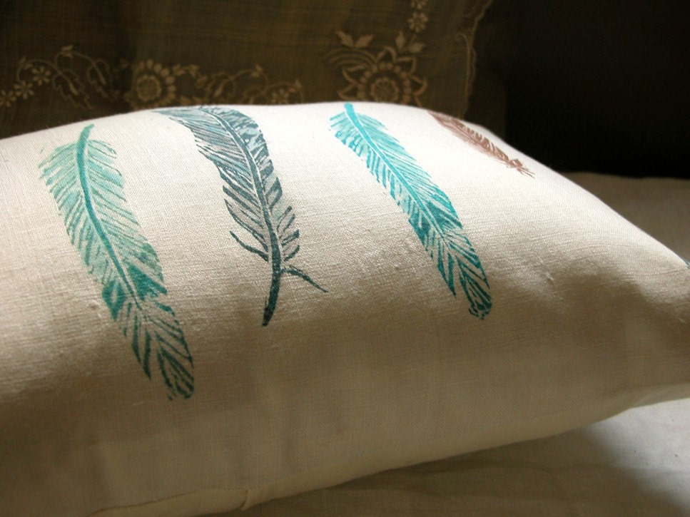 wild bird feathers lumbar pillow case