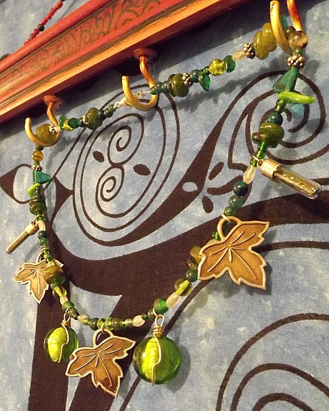 Alfheimr - Norse-Inspired Treasure Necklace