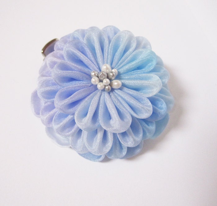 Blue to Purple Tsumami Kanzashi Half Ball Alligator clip