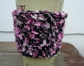 Clearing Out Sale  Black & Pink Feathered Coffee Sleeve Pair With a Dunkin Donuts or Starbuck gift card for a gift for a co-worker or friend