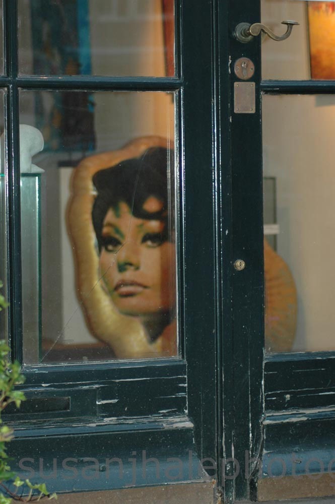Art Gallery Window - Amsterdam - 8 x 12 fine art photograph