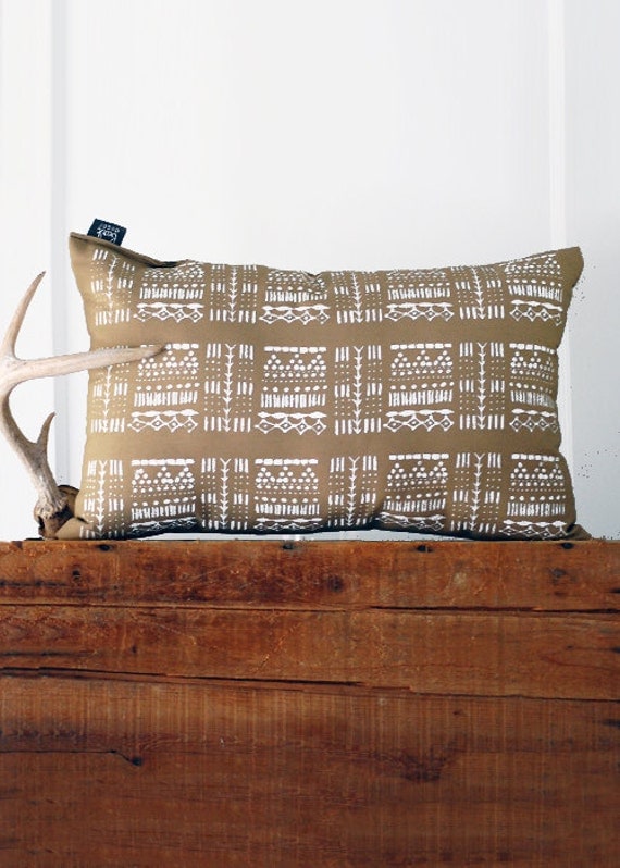Giza Pillow  -  Hand Printed Pillow- Modern Print - 13x19 - by Bark Decor