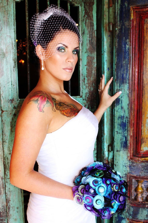 Jillianns RAE OF PEACOCK Button Bouquet